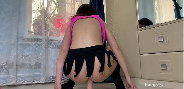 trendsCheerleader rides a big dildo with her tight ass